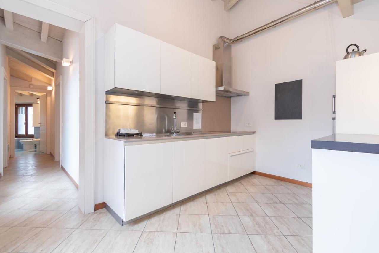Trilocale Rua Sovera 85 - F&L Aparment 布雷西亚 外观 照片