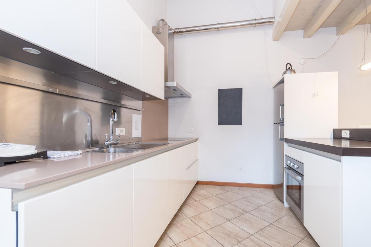 Trilocale Rua Sovera 85 - F&L Aparment 布雷西亚 外观 照片